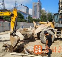 嫩逼无毛可操高温下的坚守｜道路建设者用汗水铺就畅通路